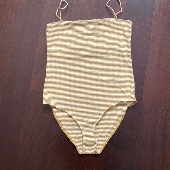 NWT H&M ribbed soft stripped fitted bodysuit size M - Picture 2 of 3